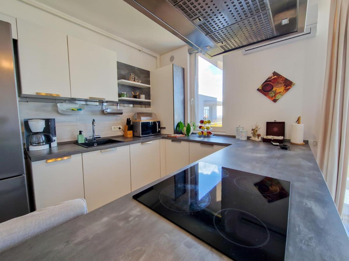 Apartment Mirvana Azur Skyview